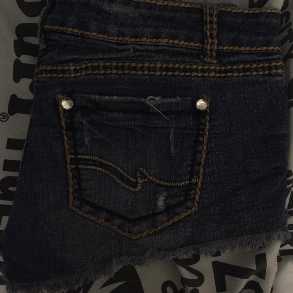Shorts - Picture 2 of 2